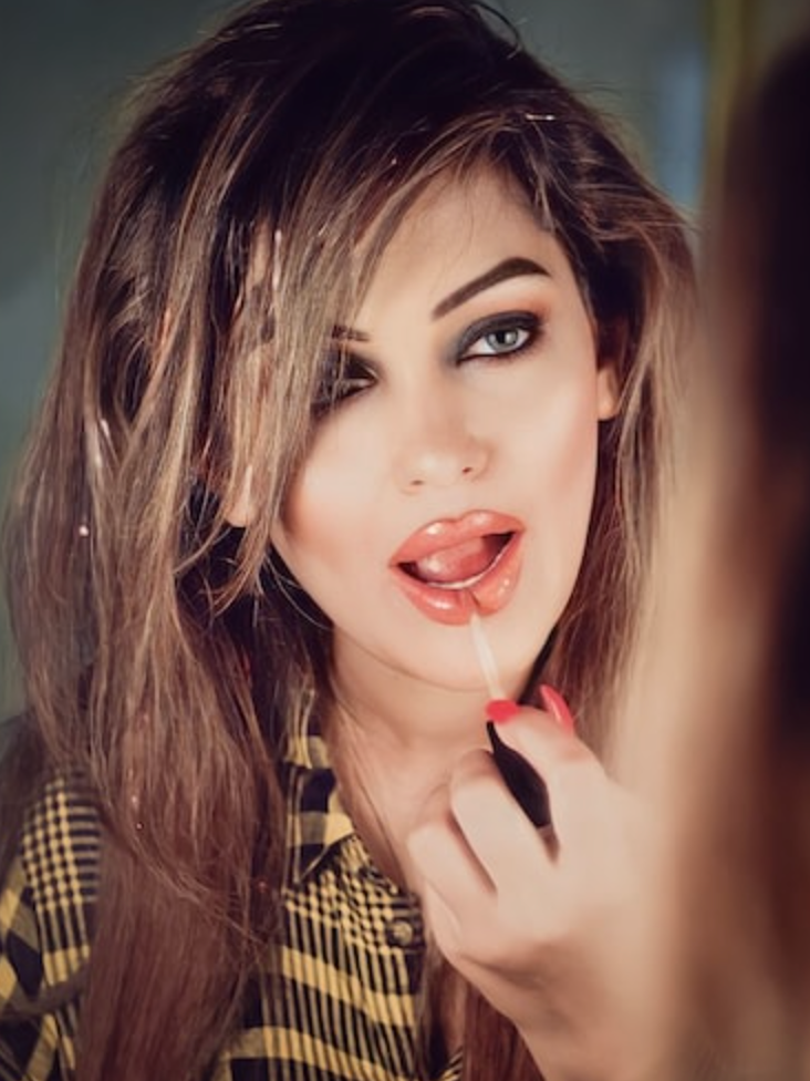 Expert Tips: Hand-Painted Bronde Hair Color Ideas