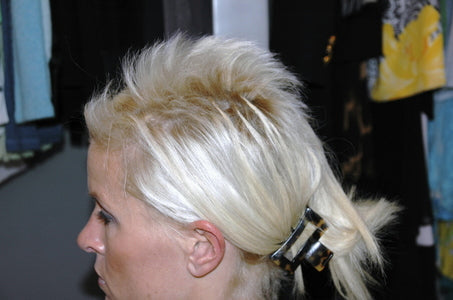 breakage from bleaching hair
