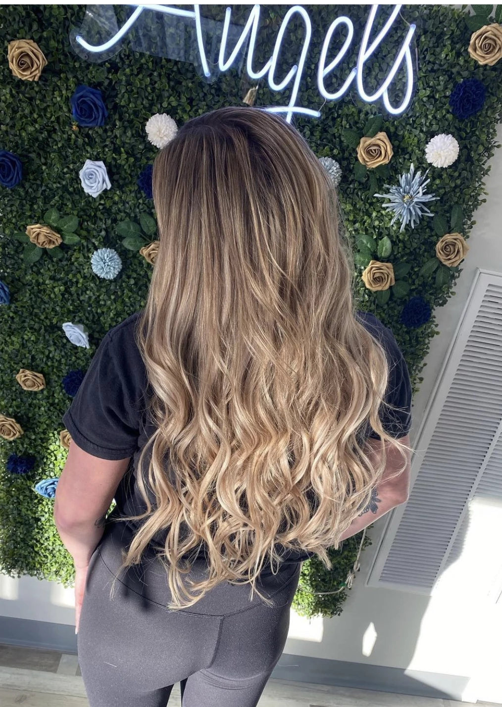 Noelle Salon Bookings